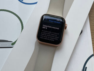 Apple Watch SE 40mm Gold 32GB 2022 foto 4