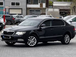 Skoda Superb foto 0