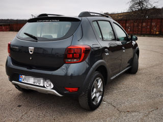 Dacia Sandero Stepway foto 2