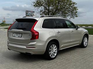 Volvo XC90 foto 6