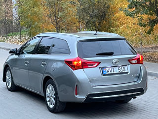 Toyota Auris foto 6