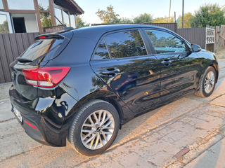 KIA Rio foto 10