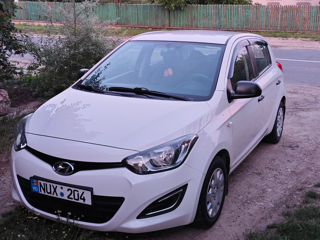 Hyundai i20 foto 1