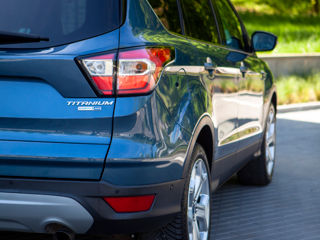 Ford Escape foto 5