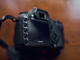 Canon 5D Mark || & canon EF50mm f1.4 foto 2