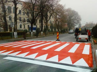 Servicii marcaj rutier, instalare indicatoare rutiere!!! foto 6