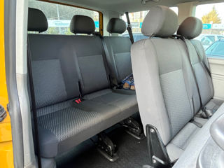 Volkswagen Caravelle foto 16