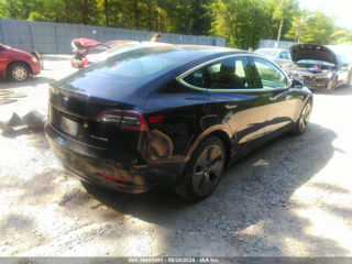 Tesla Model 3 foto 5