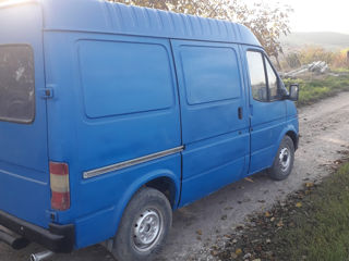 Ford Transit connect foto 4