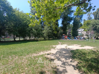 Apartament cu 2 camere, 49 m², Botanica, Chișinău foto 15