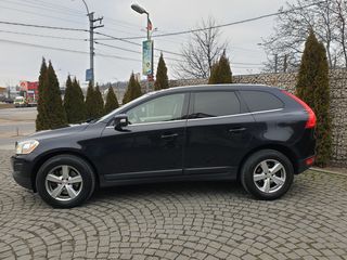 Volvo XC60 foto 2