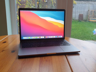 MacBook Pro (13-inch, M1, 2020)