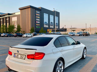 BMW 3 Series foto 4