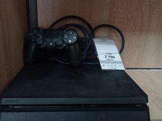 Sony PlayStation 4 Slim