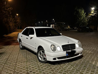 Mercedes E-Class