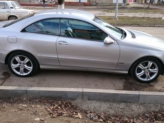 Mercedes CLK Class foto 2