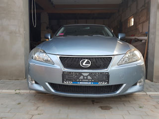 Lexus IS Series