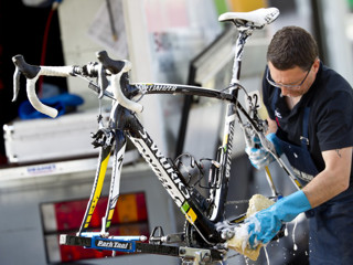 Multiservice reparatia  bicicletelor veloservice carucioarelor trotinetei borduri esire la domiciliu foto 6