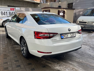 Skoda Superb foto 4