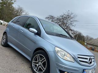 Mercedes B-Class