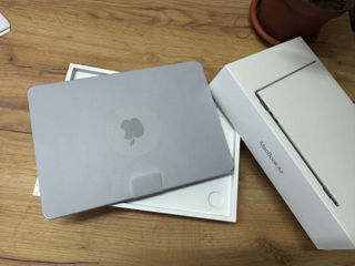 MacBook Air 13.6 M2 8/512gb nou