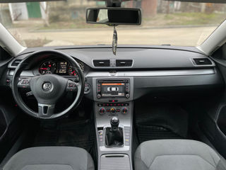 Volkswagen Passat foto 8