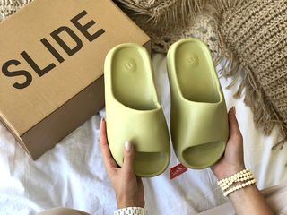 Adidas Yeezy Slide foto 2