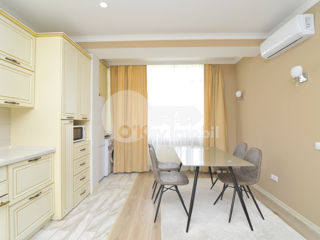 Apartament cu 2 camere, 65 m², Centru, Chișinău foto 2