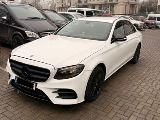 Mercedes E-Class foto 2