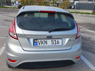 Ford Fiesta foto 4