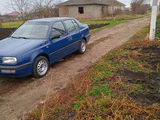 Volkswagen Vento foto 2