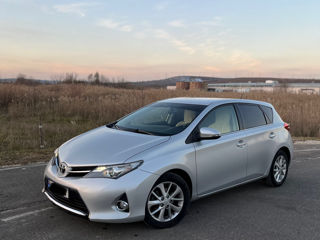 Toyota Auris foto 2