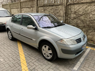 Renault Megane foto 2