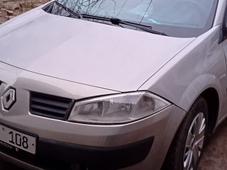 Renault Megane foto 2