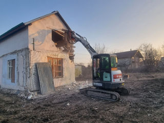 Servicii de demolare constructii case
