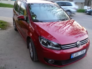 Volkswagen Touran foto 9