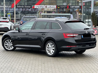 Skoda Superb foto 5