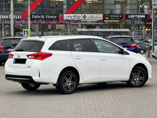 Toyota Auris foto 4