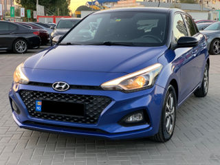 Hyundai i20 foto 1