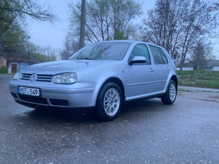 Volkswagen Golf foto 2