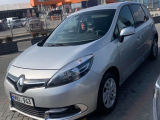 Renault Scenic spre chirie foto 1