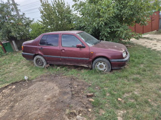 Volkswagen Vento foto 2