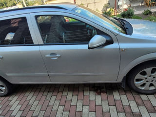 Opel Astra foto 2