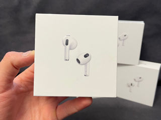 Apple AirPods 3 with Lightning Charging Case Noi! foto 2