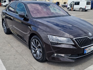 Skoda Superb foto 1