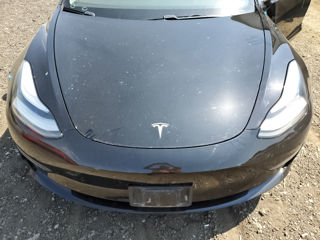 Tesla Model 3 foto 3