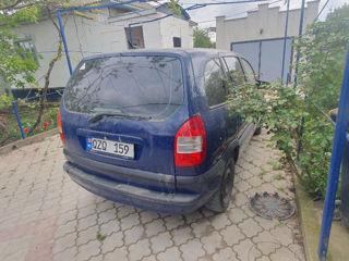 Opel Zafira foto 9