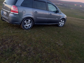 Opel Zafira foto 3