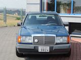 Mercedes Series (W124) foto 2