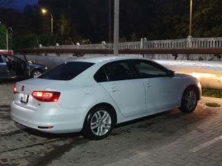 Volkswagen Jetta foto 6